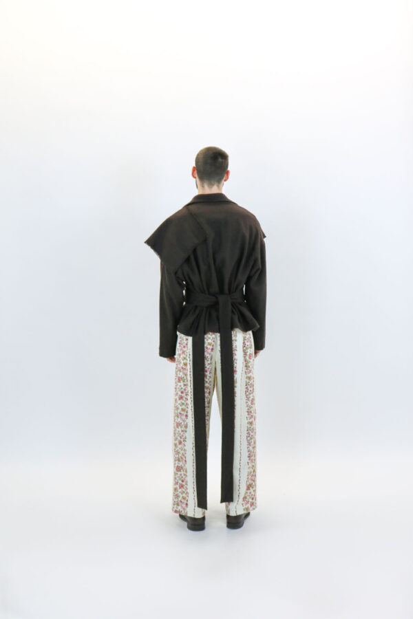 Wool Coat With Scarf - Image 10