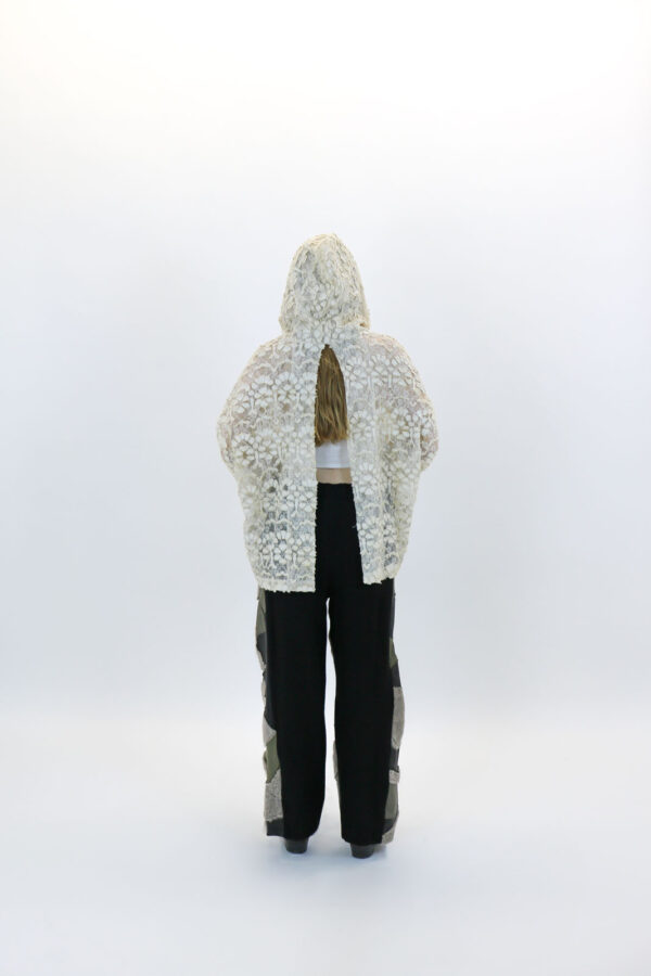 Lace Open-back Hoodie with Wool Appliqué - Image 4